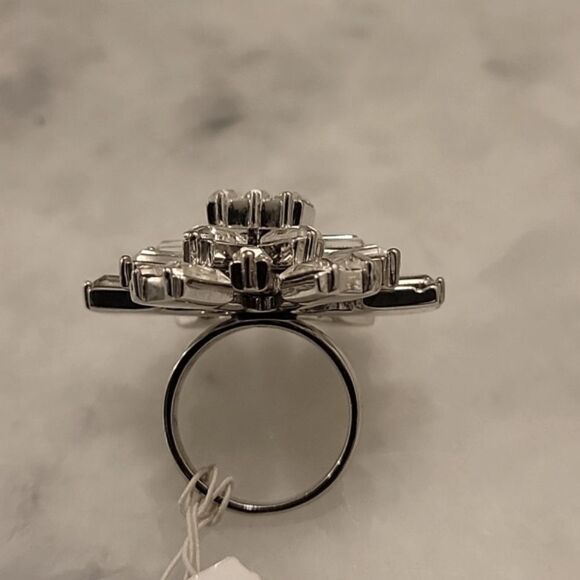 NWT Kate Spade Statement 6 Crystal Snowflake Rosette Large Cocktail Silver Ring - Picture 4 of 7